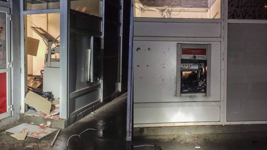 K poškodeniu bankomatu došlo na sídlisku Nad jazerom.