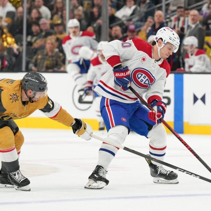 Juraj Slafkovský v drese Montrealu Canadiens.