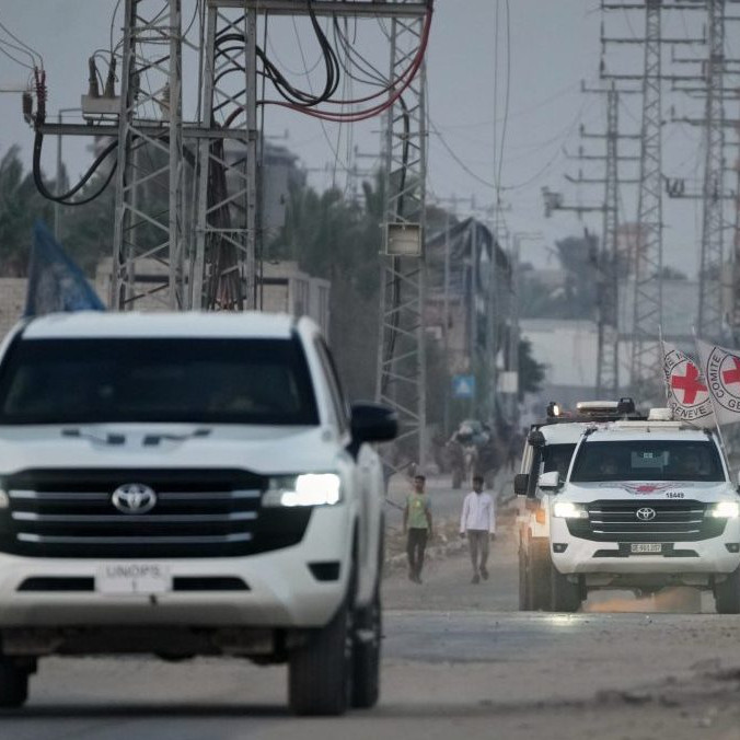 autá Červeného kríža