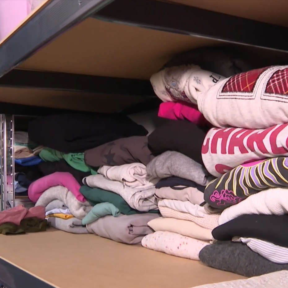 V komunitnom centre potrebujú najmä oblečenie pre dospelých, ktorí žijú na ulici.