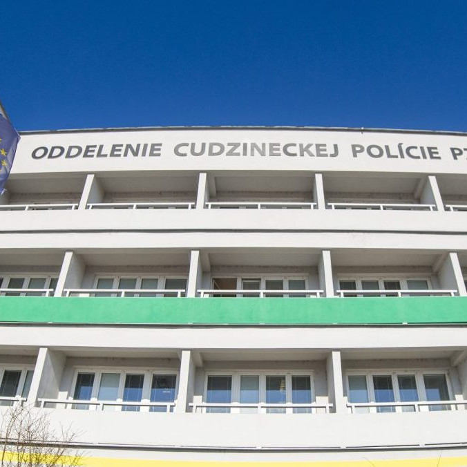 Na snímke budova cudzineckej polície v Bratislave.