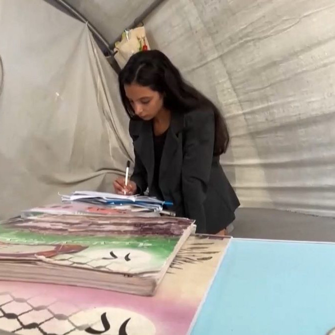 Študentka v Pásme Gazy.