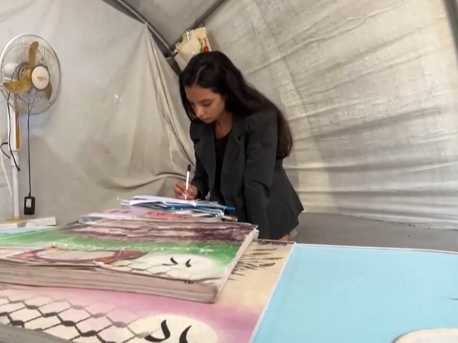 Študentka v Pásme Gazy.