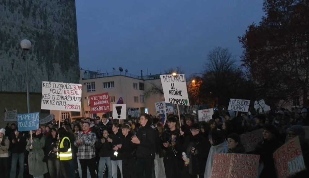 V Košiciach vyšli do ulíc študenti troch univerzít aj stredoškoláci.
