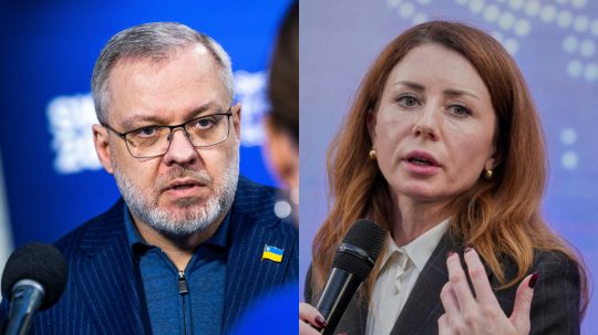 Ukrajinský minister spravodlivosti Herman Haluščenko a ministerka energetiky Svitlana Hrynčuková.