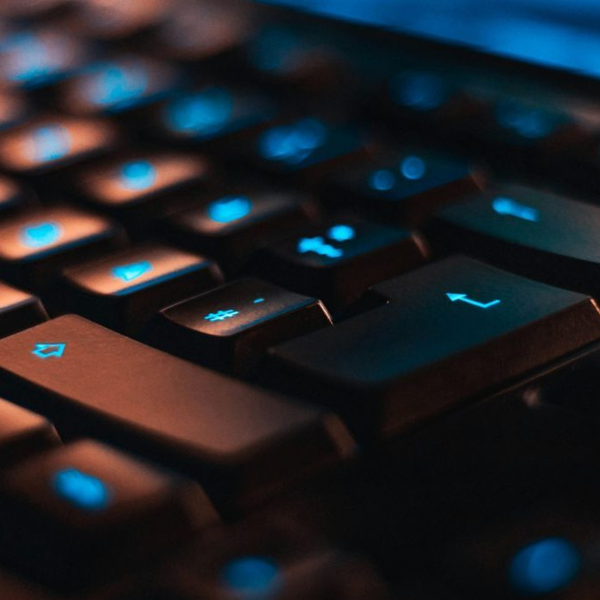 Na ilustračnej snímke klávesnica.