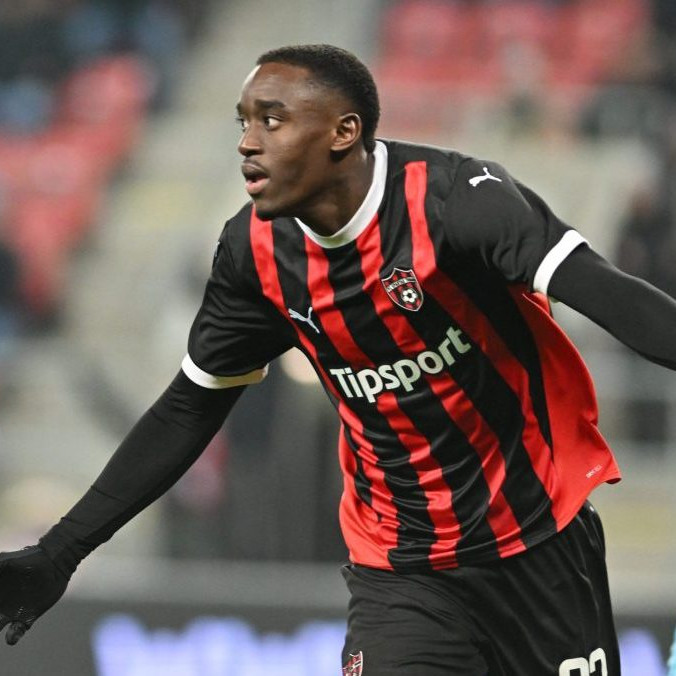 Hráč Trnavy Idjessi Metsoko sa teší z gólu.