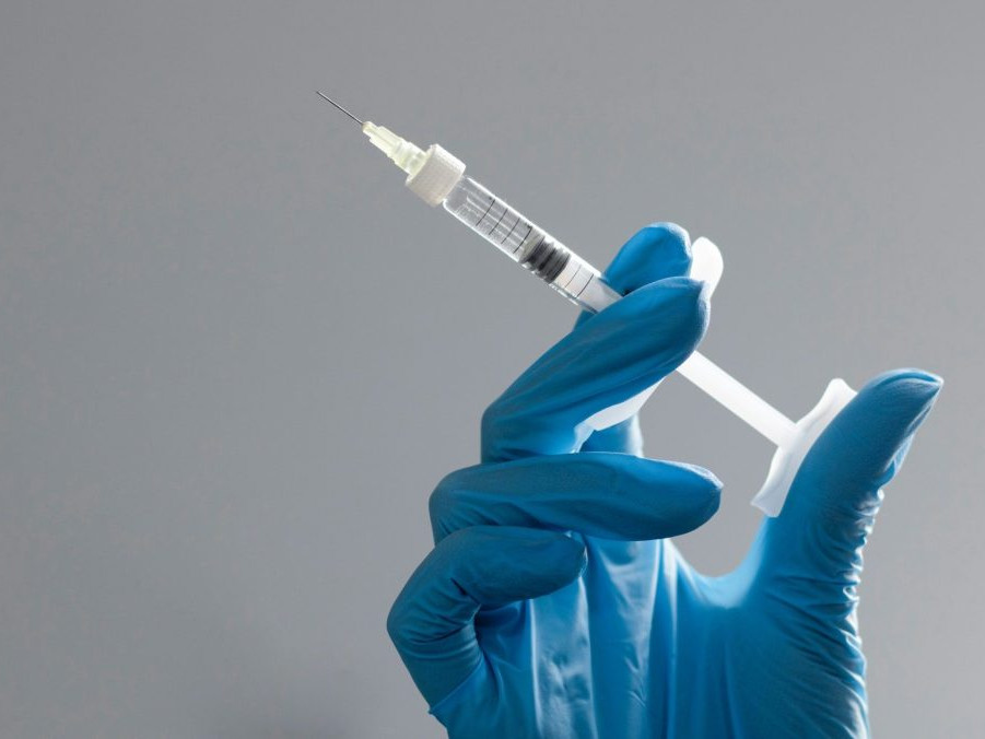 Súd v Nemecku udelil opatrovateľovi doživotie za vraždu desiatich pacientov smrtiacimi injekciami