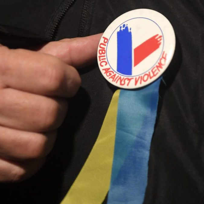 odznak Verejnosti proti násiliu