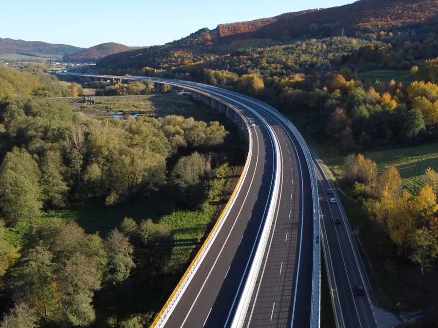 rýchlostná cesta R2