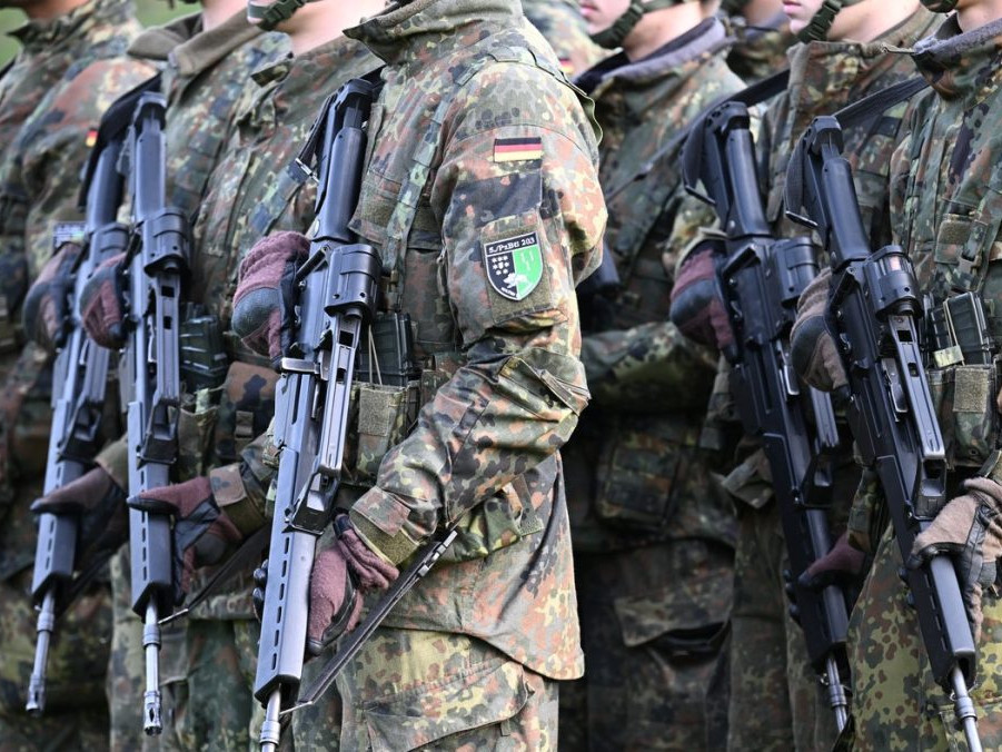 Na ilustračnej snímke nemeckí vojaci.