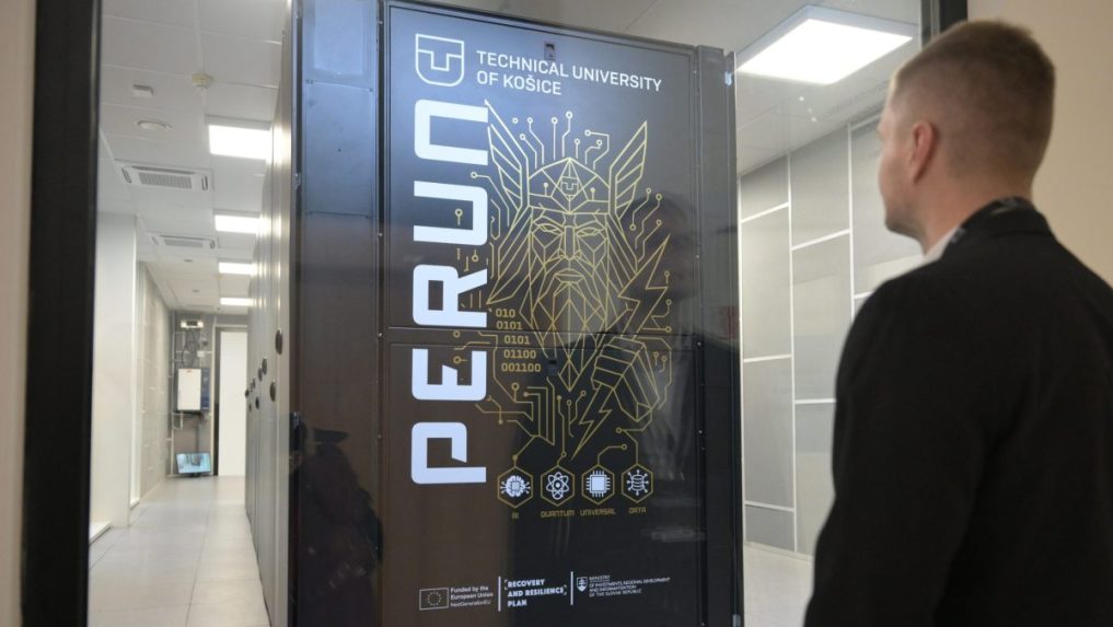 Prvý slovenský superpočítač Perun.