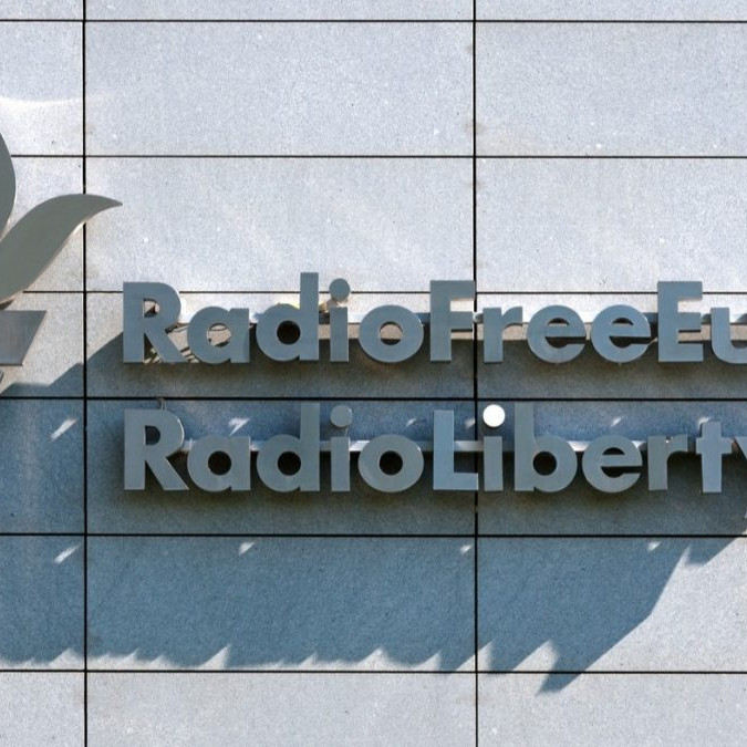 Logo Rádia Slobodná Európa v Prahe,