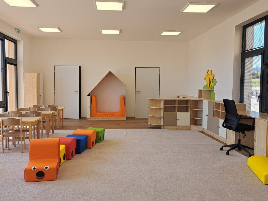 Na ilustračnej snímke priestory materskej školy.