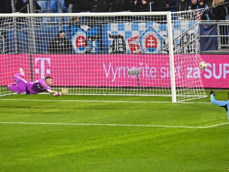 brankár dostal gól