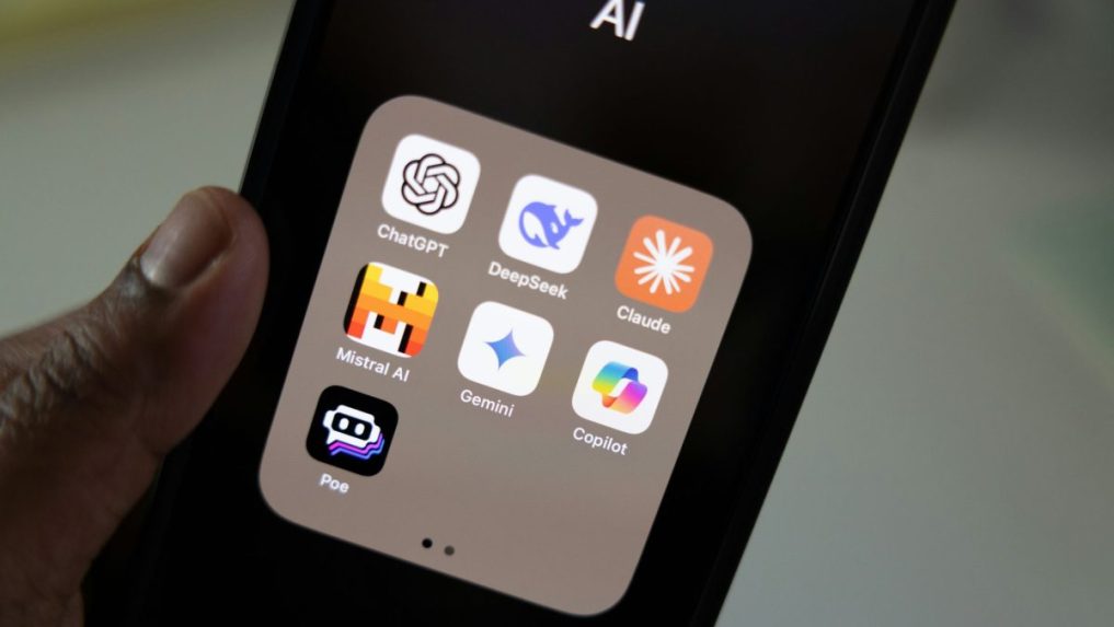 Ilustračná snímka mobilných aplikácií umelej inteligencie.