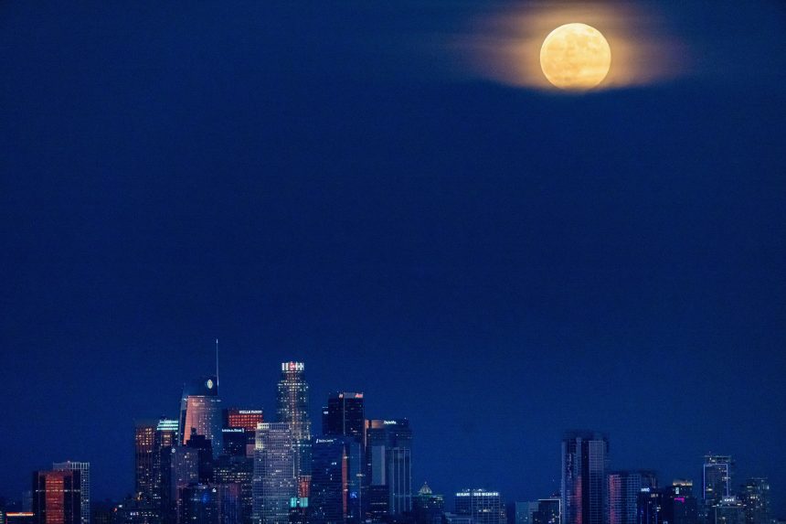 Na snÃƒÂ­mke supermesiac v USA.