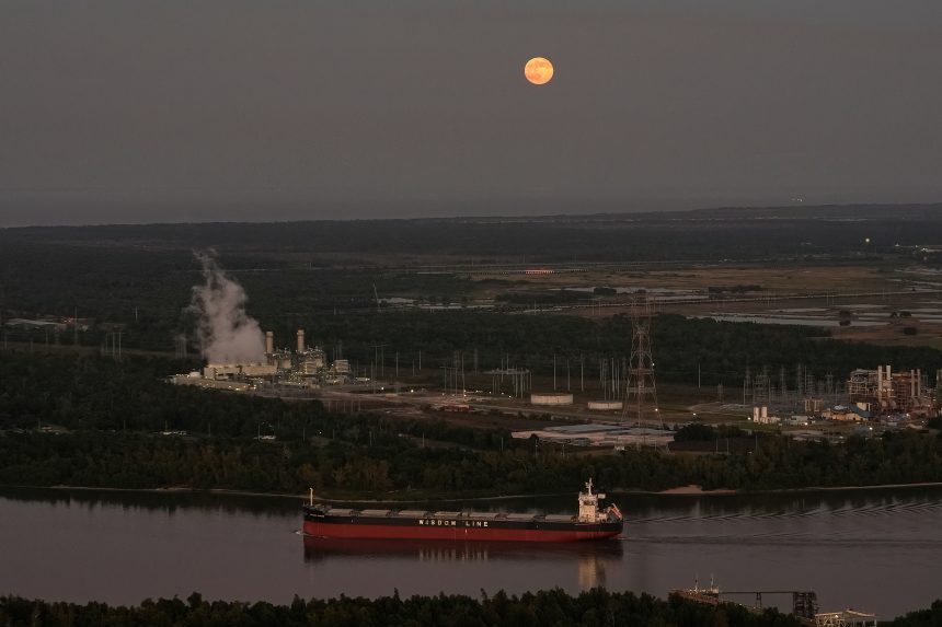 Na snímke supermesiac v USA.