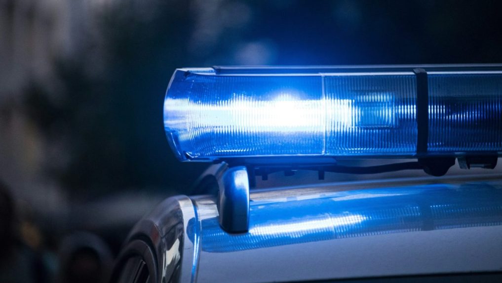 Na ilustračnej snímke policajné svetlá.