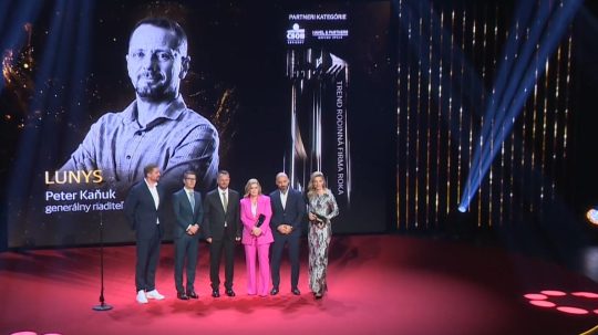 Na snímke ocenený Lunys.