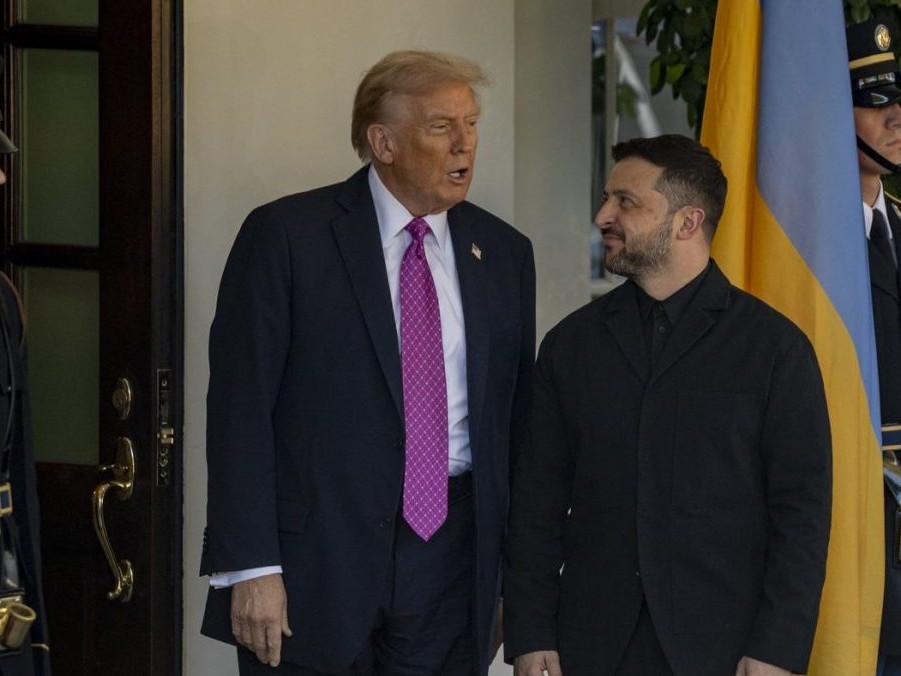 Na snímke Donald Trump a Volodymyr Zelenskyj.