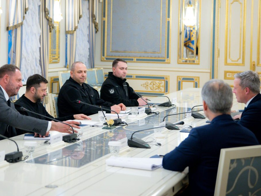 Zelenskyj v Kyjeve rokoval s americkou delegáciou.