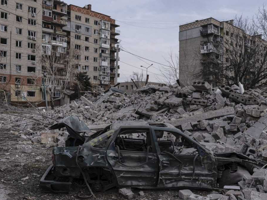 Na ilustračnej snímke ukrajinské mesto Pokrovsk po ruskom útoku.