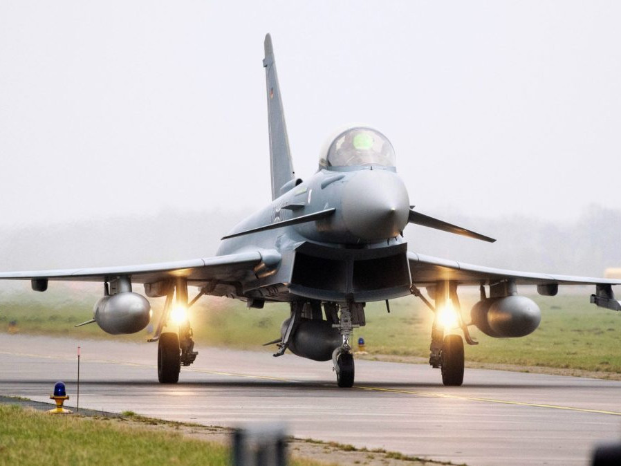 stíhačka Eurofighter Typhoon