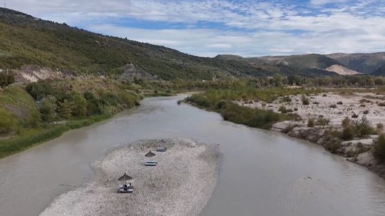 Rieka Vjosa v Albánsku.