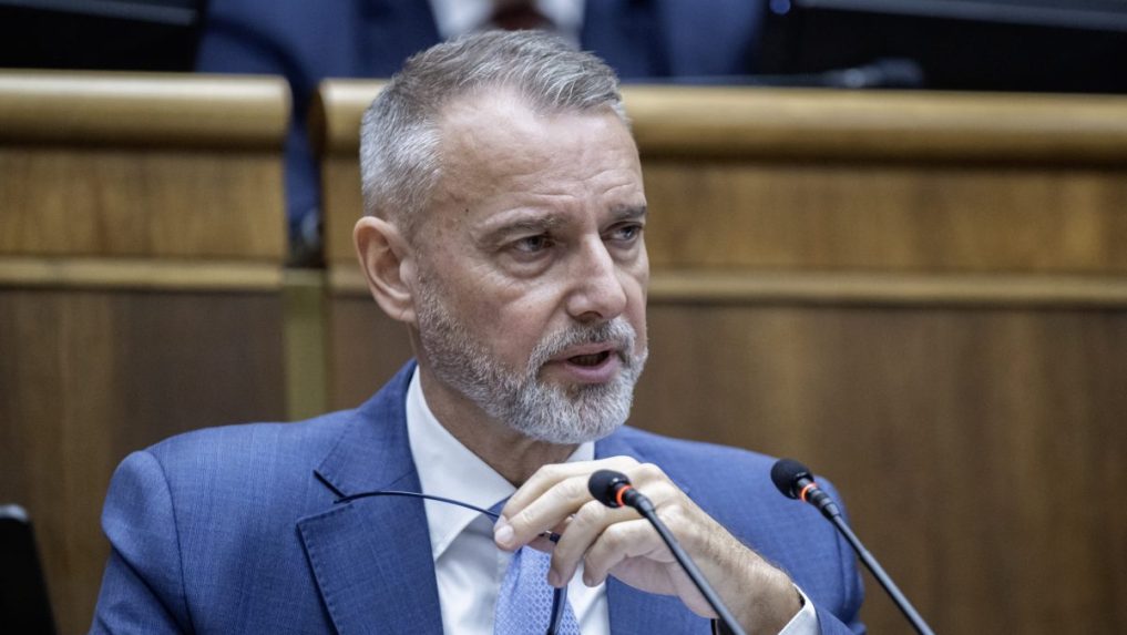 Predseda parlamentu SR Richard Raši.