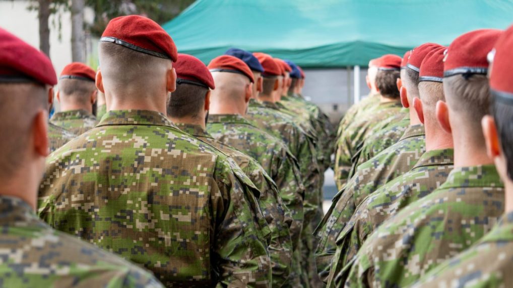 Príslušníci Ozbrojených síl SR.
