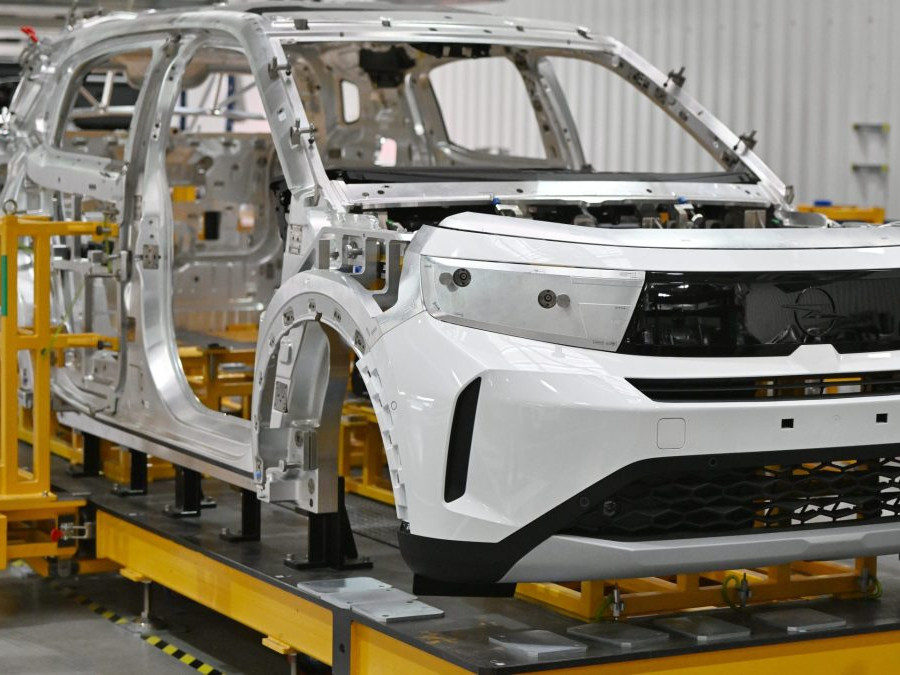 Na snímke výrobný závod pri príležitosti výroby päťmiliónteho auta v závode Stellantis.