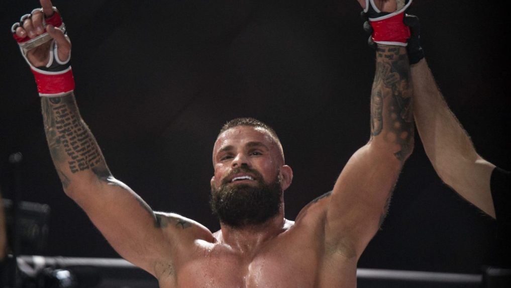 Český zápasník Karlos Vémola.