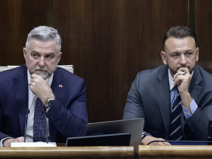 P. Gašpar a minister vnútra M. Šutaj Eštok.