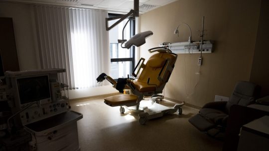 Na snímke pôrodná izba.