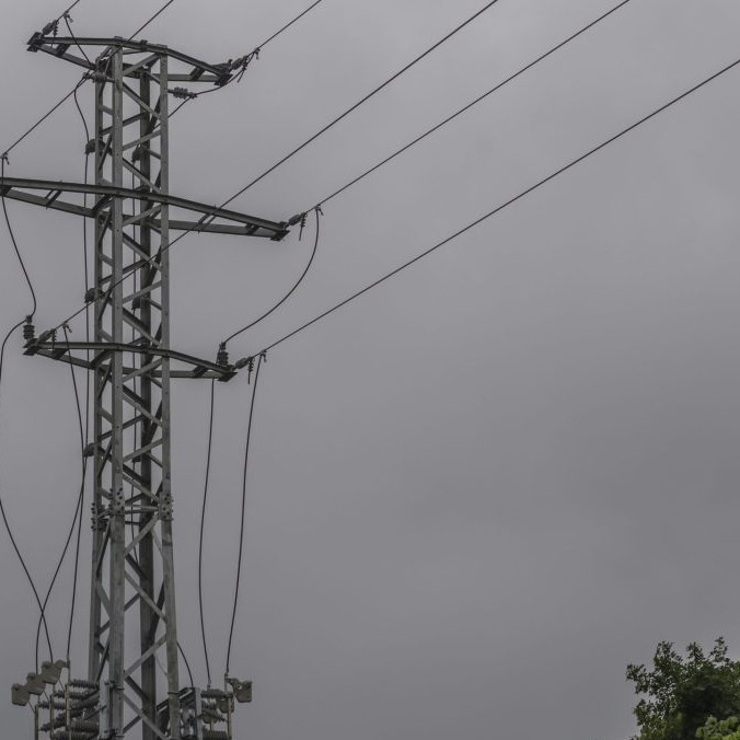 Stožiar elektrického napätia.