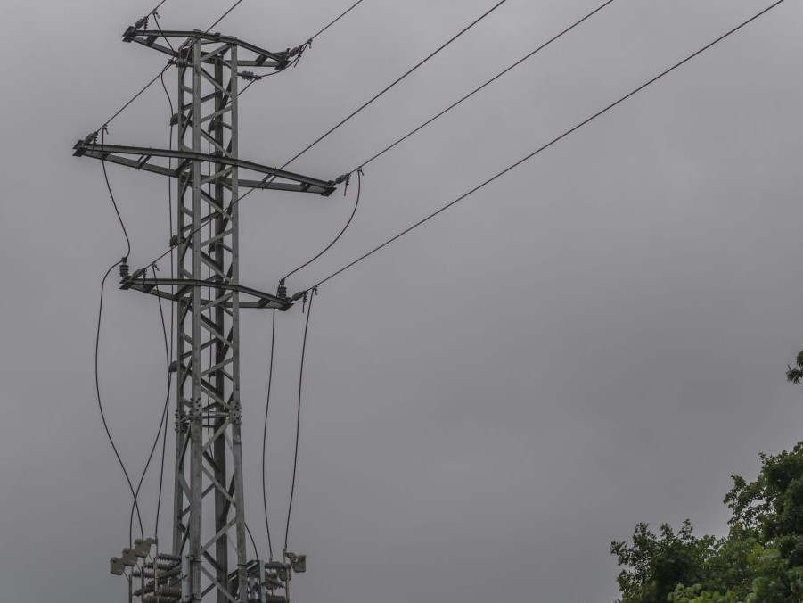 Stožiar elektrického napätia.