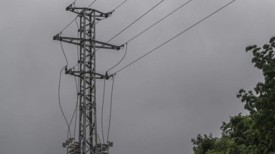 Stožiar elektrického napätia.