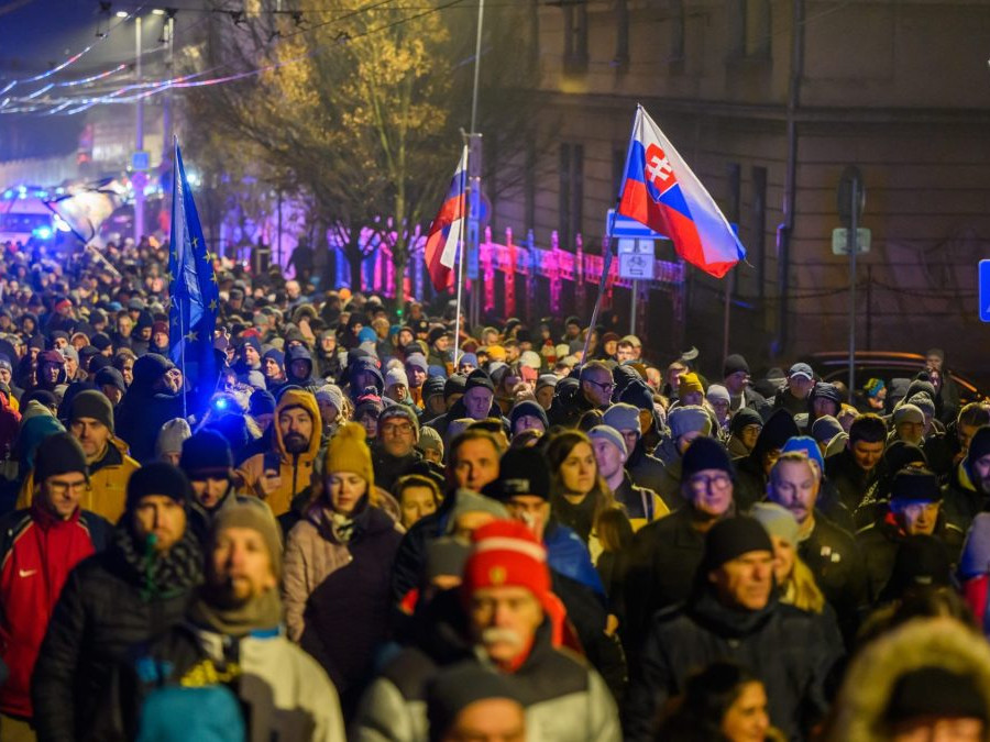 pochod v Bratislave 2. 12. 2025