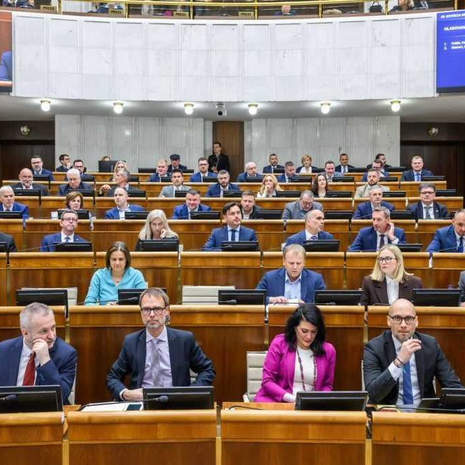 Plénum Národnej rady SR.