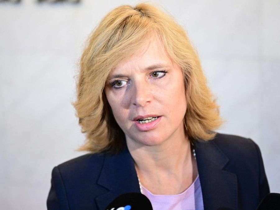 Na snímke V. Remišová.