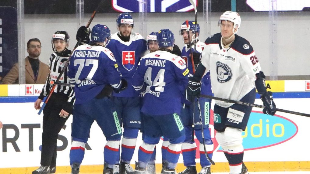 Gólová radosť slovenských hráčov.