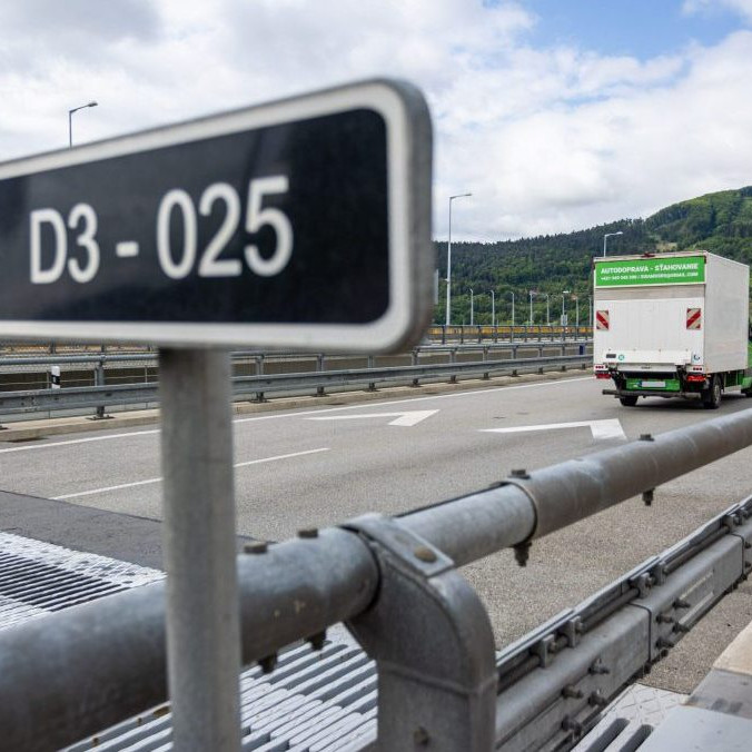 Na snímke diaľnica D3.