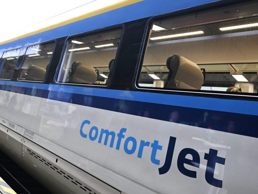 Na snímke nová moderná súprava ComfortJet.