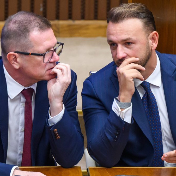 P. Kmec a M. Šutaj Eštok.