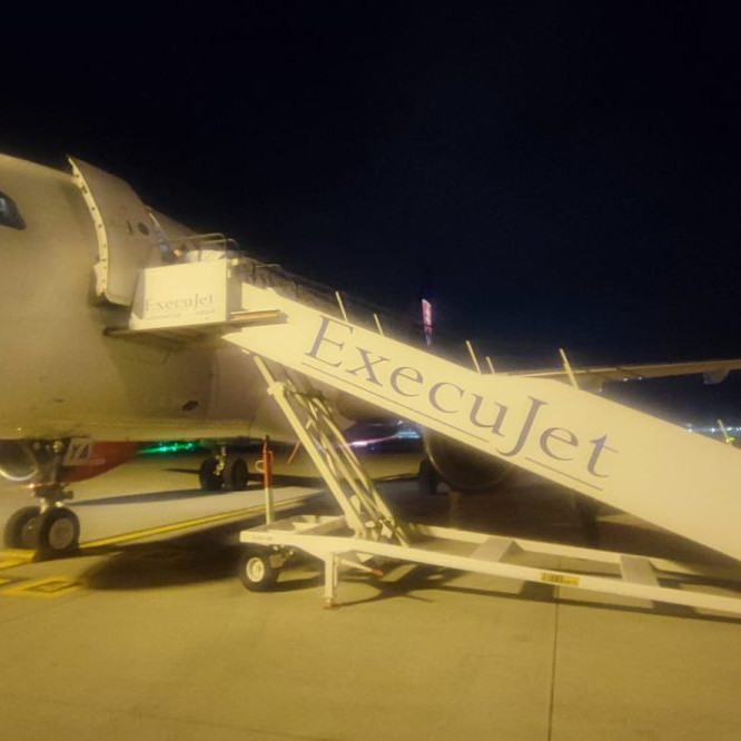 Poškodený vládny špeciál.