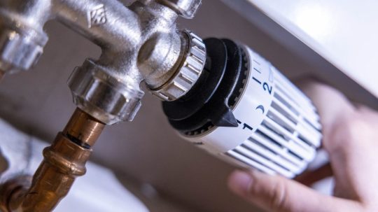 Nastavovanie kúrenia.