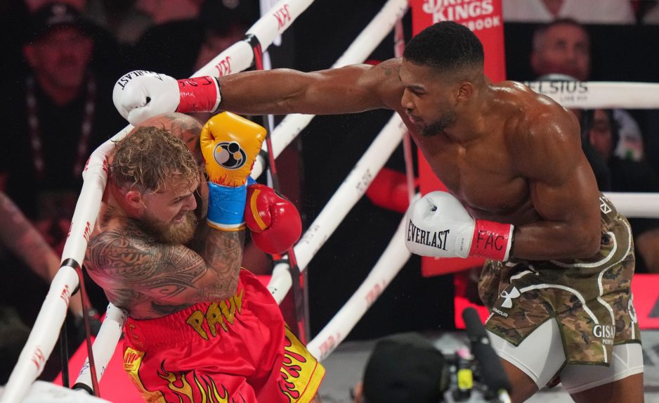 Svetový šampión proti influencerovi: Zápas trval dlhšie, než sa čakalo. Bol to slabší výkon, priznal Anthony Joshua