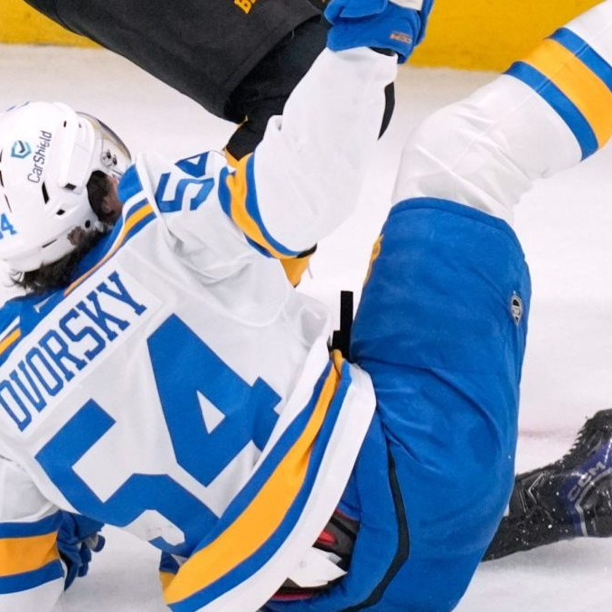 Slovenský hokejový útočník Dalibor Dvorský.