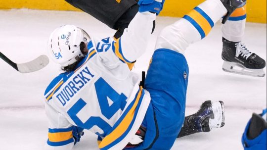 Slovenský hokejový útočník Dalibor Dvorský.